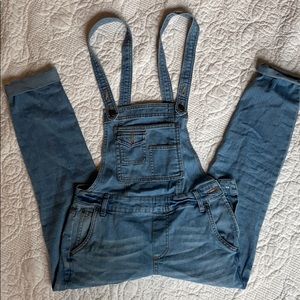 FREE PEOPLE denim overalls 26